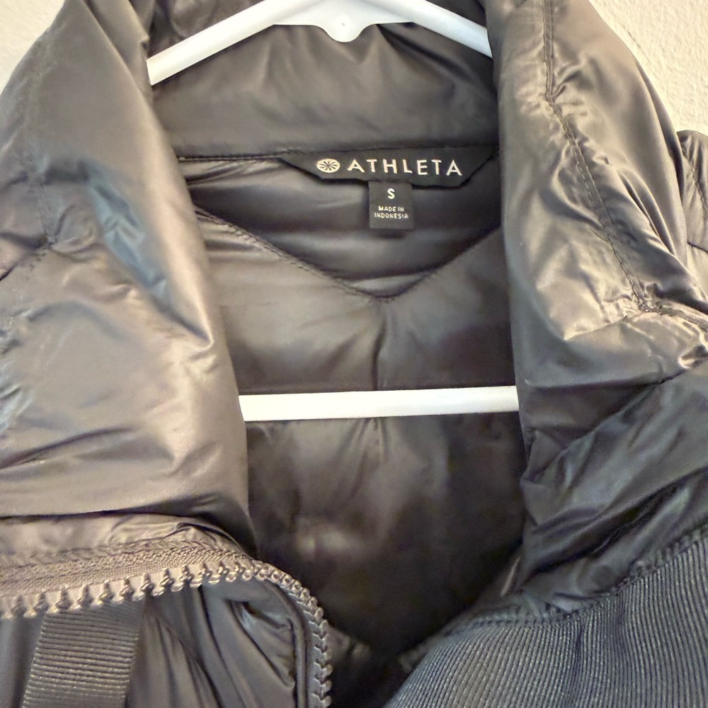 Athleta Steel Gray Quilted Packable Puffer Jacket - Picture 3 of 4